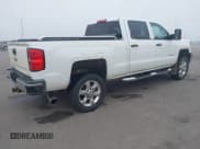 ✅ 2015 Chevrolet Silverado 2500HD LT • VIN: 1GC1KVE84FF170975 • Lot: 43166213. Listed on IAAI with 197,747 mi. Free auction sales archive from the USA and detailed vehicle history report at DreamBid. Image 4.