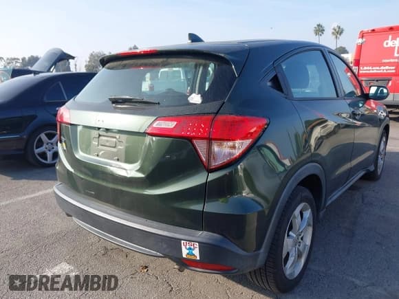 ✅ 2016 Honda HR-V LX • VIN: 3CZRU5H39GM742504 • Лот: 43786121. Опубликован ранее на IAAI с пробегом 101 349 миль. Бесплатный доступ к архиву аукционных продаж из США и подробный отчёт об истории автомобиля на DreamBid. Изображение 4.