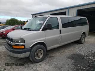 2007 Chevrolet Express Passenger с VIN 1GAHG39U571249655, выставлен на аукционе Copart как лот 86266555 с пробегом 248 724 миль миль и Чистый • Clean title. История ставок и продаж доступна на DreamBid. Изображение 1.