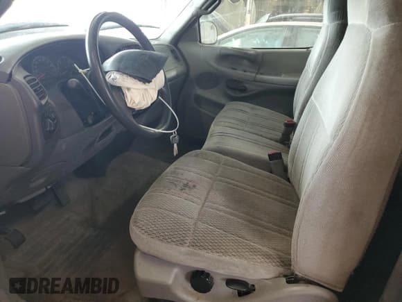 ✅ 1997 Ford F-150 XL • VIN: 1FTEX17L2VNB81619 • Lot: 68626805. Listed on Copart with 198,610 mi. Free auction sales archive from the USA and detailed vehicle history report at DreamBid. Image 7.