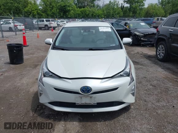 ✅ 2016 Toyota Prius Four • VIN: JTDKARFUXG3519800 • Лот: 42362865. Опубликован ранее на IAAI с пробегом 131 298 миль. Бесплатный доступ к архиву аукционных продаж из США и подробный отчёт об истории автомобиля на DreamBid. Изображение 12.