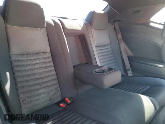 ✅ 2014 Dodge Challenger R/T Classic • VIN: 2C3CDYBT2EH224465 • Lot: 77248124. Wystawiony na Copart z przebiegiem 142 582 mil. Bezpłatny archiwum sprzedaży aukcyjnych z USA i szczegółowy raport historii pojazdu na DreamBid. Zdjęcie 11.