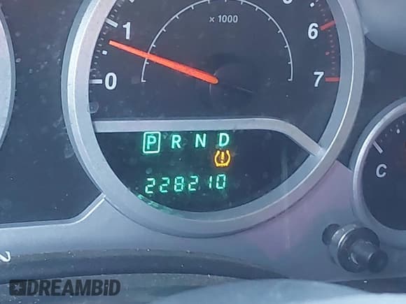 ✅ 2008 Jeep Wrangler Unlimited Sahara • VIN: 1J4GA59138L505040 • Лот: 43678613. Опубликован ранее на IAAI с пробегом 228 210 миль. Бесплатный доступ к архиву аукционных продаж из США и подробный отчёт об истории автомобиля на DreamBid. Изображение 7.