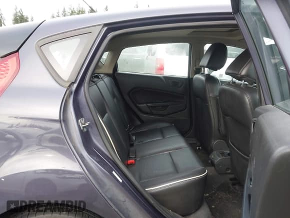 ✅ 2013 Ford Fiesta Titanium • VIN: 3FADP4FJ3DM208483 • Lot: 43900854. Wystawiony na IAAI z przebiegiem 178 774 mil. Bezpłatny archiwum sprzedaży aukcyjnych z USA i szczegółowy raport historii pojazdu na DreamBid. Zdjęcie 8.