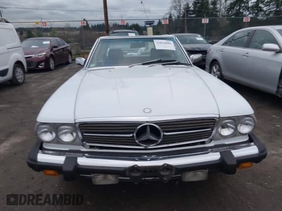 ✅ 1986 Mercedes-Benz 560 SL • VIN: WDBBA48D6GA040056 • Лот: 43826886. Опубликован ранее на IAAI с пробегом 121 000 миль. Бесплатный доступ к архиву аукционных продаж из США и подробный отчёт об истории автомобиля на DreamBid. Изображение 12.