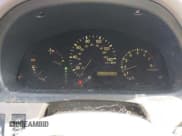 ✅ 2002 Lexus RX 300 • VIN: JTJHF10U620236565 • Lot: 42489433. Listed on IAAI with 236,210 mi. Free auction sales archive from the USA and detailed vehicle history report at DreamBid. Image 7.