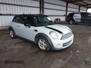 ✅ 2012 MINI Hardtop • VIN: WMWSU3C59CT263819 • Лот: 43417581. Опубликован ранее на IAAI с пробегом 147 006 миль. Бесплатный доступ к архиву аукционных продаж из США и подробный отчёт об истории автомобиля на DreamBid. Изображение 1.