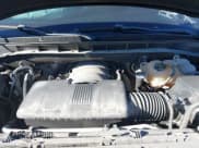 ✅ 2022 Chevrolet Suburban Premier • VIN: 1GNSKFKD1NR223325 • Lot: 40848831. Wystawiony na IAAI z przebiegiem 52 798 mil. Bezpłatny archiwum sprzedaży aukcyjnych z USA i szczegółowy raport historii pojazdu na DreamBid. Zdjęcie 10.