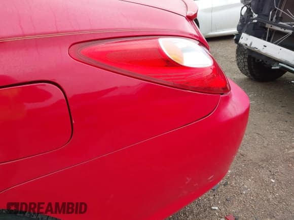 ✅ 2006 Toyota Solara SE • VIN: 4T1CE38P26U612005 • Lot: 43823791. Wystawiony na IAAI z przebiegiem 224 565 mil. Bezpłatny archiwum sprzedaży aukcyjnych z USA i szczegółowy raport historii pojazdu na DreamBid. Zdjęcie 6.