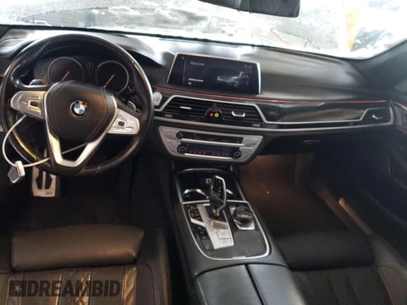 ✅ 2017 BMW 7 Series ALPINA B7 xDrive • VIN: WBA7F2C32HG423323 • Lot: 72323482. Listed on Copart with 89,015 mi. Free auction sales archive from the USA and detailed vehicle history report at DreamBid. Image 8.