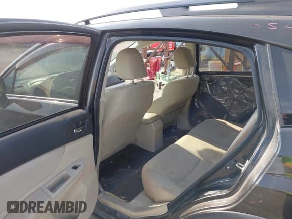 ✅ 2013 Subaru Crosstrek Premium • VIN: JF2GPAVC9D2831818 • Lot: 43173338. Listed on IAAI with 200,456 mi. Free auction sales archive from the USA and detailed vehicle history report at DreamBid. Image 8.