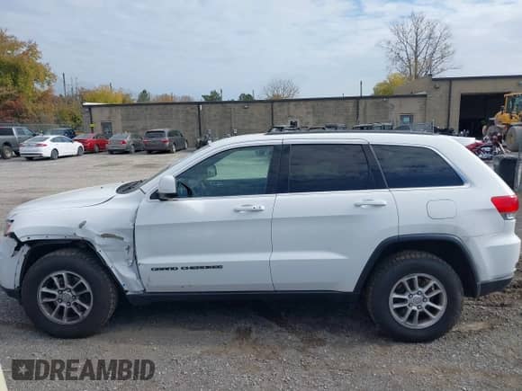 2018 Jeep Grand Cherokee Altitude с VIN 1C4RJFAG3JC180674, выставлен на аукционе IAAI как лот 40632513 с пробегом 87 403 миль миль и . История ставок и продаж доступна на DreamBid. Изображение 14.