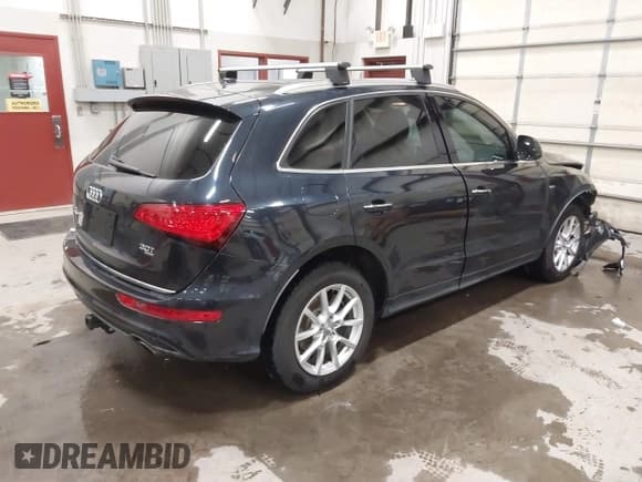 ✅ 2015 Audi Q5 Prestige • VIN: WA1WGAFP1FA031657 • Лот: 41506986. Опубликован ранее на IAAI с пробегом 83 707 миль. Бесплатный доступ к архиву аукционных продаж из США и подробный отчёт об истории автомобиля на DreamBid. Изображение 4.