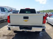 ✅ 2019 Chevrolet Silverado 1500 LT • VIN: 2GCVKPECXK1120214 • Lot: 42803468. Wystawiony na IAAI z przebiegiem 61 053 mil. Bezpłatny archiwum sprzedaży aukcyjnych z USA i szczegółowy raport historii pojazdu na DreamBid. Zdjęcie 17.