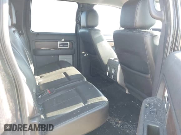 ✅ 2014 Ford F-150 XL • VIN: 1FTFW1ET5EKE11925 • Lot: 43722597. Wystawiony na IAAI z przebiegiem 186 617 mil. Bezpłatny archiwum sprzedaży aukcyjnych z USA i szczegółowy raport historii pojazdu na DreamBid. Zdjęcie 8.