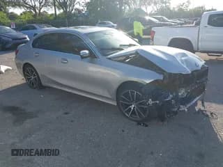 ✅ 2020 BMW 3 Series 330i • VIN: WBA5R1C0XLFH42016 • Lot: 42690124. Wystawiony na IAAI z przebiegiem 70 219 mil. Bezpłatny archiwum sprzedaży aukcyjnych z USA i szczegółowy raport historii pojazdu na DreamBid. Zdjęcie 1.