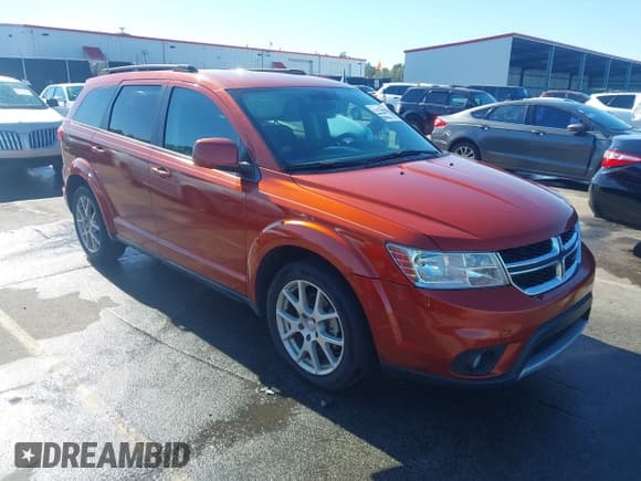 ✅ 2014 Dodge Journey SXT • VIN: 3C4PDCBB4ET143465 • Lot: 43656968. Listed on IAAI with 138,259 mi. Free auction sales archive from the USA and detailed vehicle history report at DreamBid. Image 1.