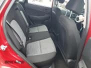 ✅ 2023 Hyundai Kona SE • VIN: KM8K22AB2PU030999 • Лот: 66133774. Опубликован ранее на Copart с пробегом 22 802 миль. Бесплатный доступ к архиву аукционных продаж из США и подробный отчёт об истории автомобиля на DreamBid. Изображение 10.