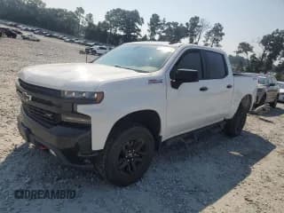 ✅ 2020 Chevrolet Silverado 1500 LT Trail Boss • VIN: 1GCPYFEDXLZ288860 • Lot: 81225455. Wystawiony na Copart z przebiegiem 138 945 mil. Bezpłatny archiwum sprzedaży aukcyjnych z USA i szczegółowy raport historii pojazdu na DreamBid. Zdjęcie 1.