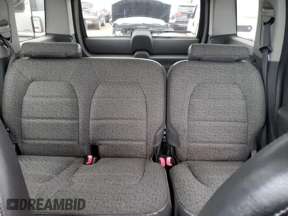 ✅ 2002 Ford Explorer XLS • VIN: 1FMZU62E12UB45918 • Lot: 50045635. Listed on Copart with 240,345 mi. Free auction sales archive from the USA and detailed vehicle history report at DreamBid. Image 10.