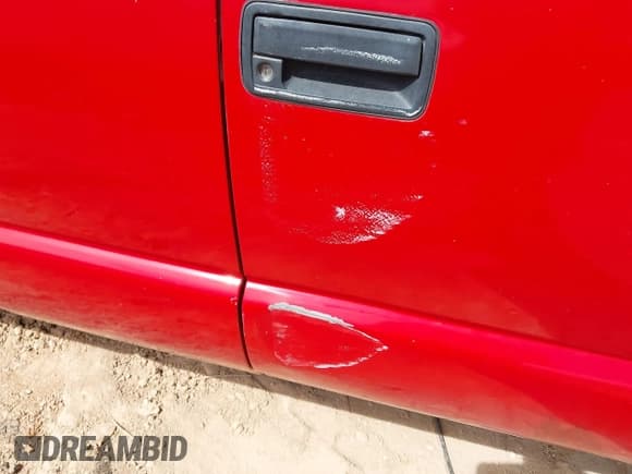 ✅ 2003 Chevrolet S-10 • VIN: 1GCCS19H938184611 • Лот: 43031988. Опубликован ранее на IAAI с пробегом 162 662 миль. Бесплатный доступ к архиву аукционных продаж из США и подробный отчёт об истории автомобиля на DreamBid. Изображение 12.