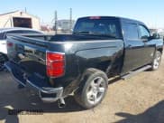 ✅ 2018 Chevrolet Silverado 1500 LT • VIN: 3GCPCREC3JG549623 • Lot: 43623946. Wystawiony na IAAI z przebiegiem 125 398 mil. Bezpłatny archiwum sprzedaży aukcyjnych z USA i szczegółowy raport historii pojazdu na DreamBid. Zdjęcie 4.