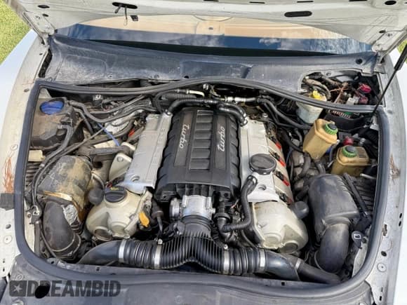 ✅ 2008 Porsche Cayenne Turbo • VIN: WP1AC29P38LA94293 • Lot: 91946145. Wystawiony na Copart z przebiegiem 153 723 mil. Bezpłatny archiwum sprzedaży aukcyjnych z USA i szczegółowy raport historii pojazdu na DreamBid. Zdjęcie 7.