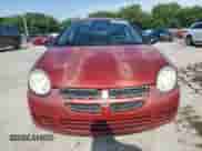 2004 Dodge Neon SXT z VIN 1B3ES56C54D595071, wystawiony jako Copart lot #58574275 z przebiegiem 138 872 mil mil oraz Czysty tytuł • Clean title. Historia ofert i sprzedaży dostępna na DreamBid. Obrazek 5.