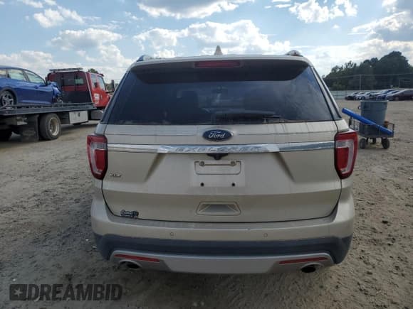 ✅ 2017 Ford Explorer XLT • VIN: 1FM5K7D82HGD19777 • Лот: 87081785. Опубликован ранее на Copart с пробегом 108 311 миль. Бесплатный доступ к архиву аукционных продаж из США и подробный отчёт об истории автомобиля на DreamBid. Изображение 6.