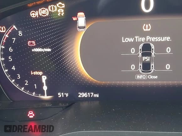 ✅ 2024 Mazda CX-90 S • VIN: JM3KK1HC0R1116434 • Lot: 43761256. Wystawiony na IAAI z przebiegiem 29 617 mil. Bezpłatny archiwum sprzedaży aukcyjnych z USA i szczegółowy raport historii pojazdu na DreamBid. Zdjęcie 16.