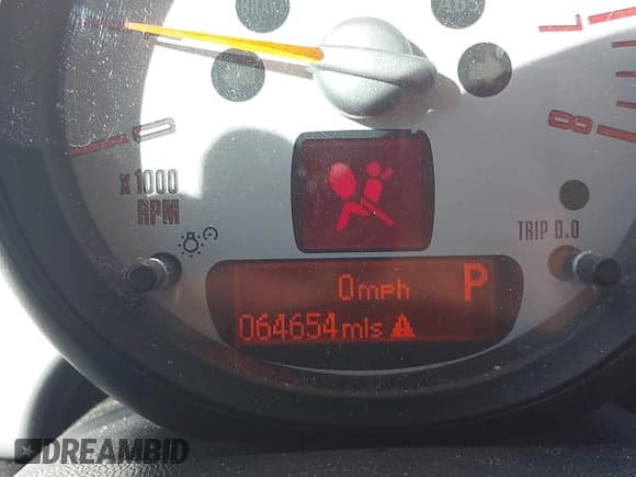 ✅ 2014 MINI Clubman • VIN: WMWZF3C52ET493388 • Lot: 42979003. Wystawiony na IAAI z przebiegiem 64 654 mil. Bezpłatny archiwum sprzedaży aukcyjnych z USA i szczegółowy raport historii pojazdu na DreamBid. Zdjęcie 7.