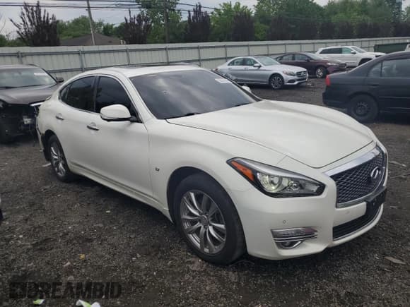 ✅ 2015 Infiniti Q70 • VIN: JN1BY1AR1FM561445 • Лот: 58377655. Опубликован ранее на Copart с пробегом 202 174 миль. Бесплатный доступ к архиву аукционных продаж из США и подробный отчёт об истории автомобиля на DreamBid. Изображение 4.