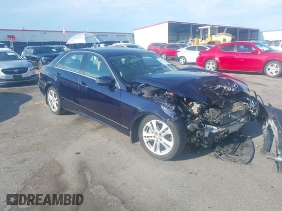 ✅ 2011 Mercedes-Benz E 550 Luxury • VIN: WDDHF7CB9BA327216 • Lot: 42846527. Listed on IAAI with 109,872 mi. Free auction sales archive from the USA and detailed vehicle history report at DreamBid. Image 1.