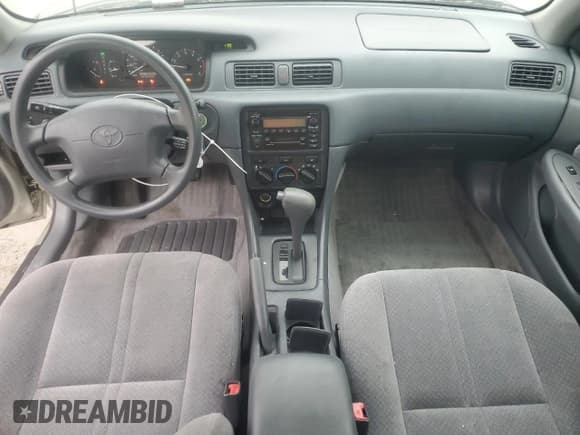 ✅ 2000 Toyota Camry LE • VIN: 4T1BF22K5YU103416 • Lot: 90099845. Listed on Copart with 55,366 mi. Free auction sales archive from the USA and detailed vehicle history report at DreamBid. Image 8.