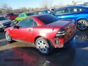 ✅ 1999 Mercedes-Benz SLK 230/320 • VIN: WDBKK47F5XF128146 • Lot: 41808626. Wystawiony na IAAI z przebiegiem 216 133 mil. Bezpłatny archiwum sprzedaży aukcyjnych z USA i szczegółowy raport historii pojazdu na DreamBid. Zdjęcie 3.