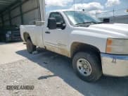 ✅ 2007 Chevrolet Silverado 2500HD 1LT • VIN: 1GCHK24K97E545034 • Lot: 63324805. Wystawiony na Copart z przebiegiem 222 458 mil. Bezpłatny archiwum sprzedaży aukcyjnych z USA i szczegółowy raport historii pojazdu na DreamBid. Zdjęcie 13.