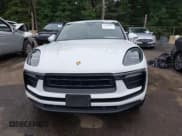 ✅ 2022 Porsche Macan • VIN: WP1AA2A55NLB03491 • Lot: 43008867. Wystawiony na IAAI z przebiegiem 10 134 mil. Bezpłatny archiwum sprzedaży aukcyjnych z USA i szczegółowy raport historii pojazdu na DreamBid. Zdjęcie 12.