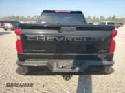 ✅ 2021 Chevrolet Silverado 1500 RST • VIN: 3GCPWDED8MG466681 • Lot: 72647094. Wystawiony na Copart z przebiegiem 44 661 mil. Bezpłatny archiwum sprzedaży aukcyjnych z USA i szczegółowy raport historii pojazdu na DreamBid. Zdjęcie 6.