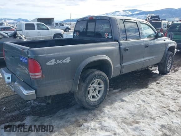 ✅ 2004 Dodge Dakota SLT • VIN: 1D7HG48N44S701906 • Lot: 41662483. Wystawiony na IAAI z przebiegiem 202 575 mil. Bezpłatny archiwum sprzedaży aukcyjnych z USA i szczegółowy raport historii pojazdu na DreamBid. Zdjęcie 4.