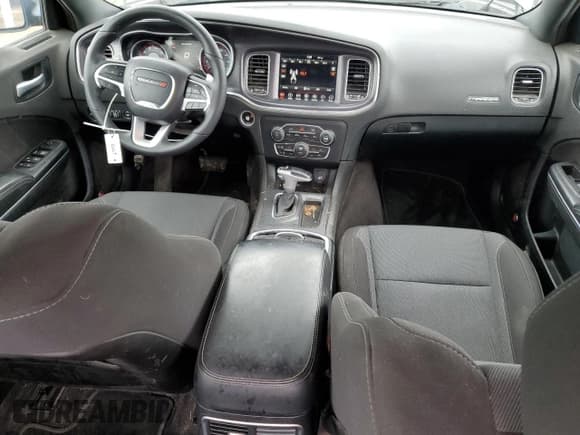 ✅ 2018 Dodge Charger GT • VIN: 2C3CDXJG1JH115424 • Lot: 84901315. Wystawiony na Copart z przebiegiem 47 116 mil. Bezpłatny archiwum sprzedaży aukcyjnych z USA i szczegółowy raport historii pojazdu na DreamBid. Zdjęcie 8.