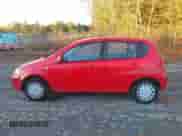 2008 Chevrolet Aveo LS z VIN KL1TD66628B101483, wystawiony jako IAAI lot #43588321 z przebiegiem 140 921 mil mil oraz . Historia ofert i sprzedaży dostępna na DreamBid. Obrazek 11.