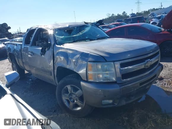 ✅ 2009 Chevrolet Silverado 1500 • VIN: 2GCEC39J891109818 • Lot: 41302124. Wystawiony na IAAI z przebiegiem Nie podano. Bezpłatny archiwum sprzedaży aukcyjnych z USA i szczegółowy raport historii pojazdu na DreamBid. Zdjęcie 1.