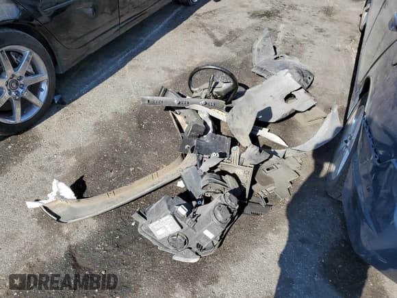 ✅ 2007 Cadillac CTS-V • VIN: 1G6DN57U070142614 • Lot: 68886444. Listed on Copart with Not provided. Free auction sales archive from the USA and detailed vehicle history report at DreamBid. Image 12.