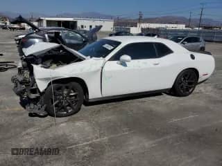 ✅ 2019 Dodge Challenger GT • VIN: 2C3CDZJGXKH551752 • Lot: 81004015. Wystawiony na Copart z przebiegiem 151 226 mil mil. Skorzystaj z bezpłatnego archiwum sprzedaży aukcyjnych z USA i zobacz szczegółowy raport historii pojazdu na DreamBid. Zdjęcie 1.