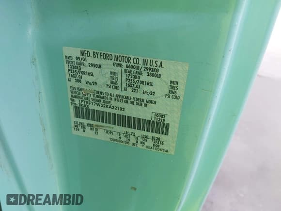 ✅ 2002 Ford F-150 XL • VIN: 1FTRF17W52KA32102 • Lot: 43752125. Wystawiony na IAAI z przebiegiem 303 926 mil. Bezpłatny archiwum sprzedaży aukcyjnych z USA i szczegółowy raport historii pojazdu na DreamBid. Zdjęcie 9.