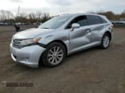 ✅ 2009 Toyota Venza • VIN: 4T3ZE11A49U004017 • Lot: 91900185. Listed on Copart with 173,245 mi. Free auction sales archive from the USA and detailed vehicle history report at DreamBid. Image 1.