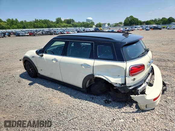 ✅ 2022 MINI Clubman Cooper S • VIN: WMWXJ1C08N2P94218 • Lot: 63466475. Listed on Copart with 29,887 mi. Free auction sales archive from the USA and detailed vehicle history report at DreamBid. Image 2.