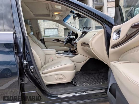 ✅ 2017 Infiniti QX60 • VIN: 5N1DL0MN2HC510161 • Lot: 92534345. Wystawiony na Copart z przebiegiem 164 659 mil. Bezpłatny archiwum sprzedaży aukcyjnych z USA i szczegółowy raport historii pojazdu na DreamBid. Zdjęcie 5.