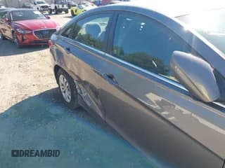 ✅ 2011 Hyundai Sonata GLS • VIN: 5NPEB4AC2BH157003 • Лот: 43339545. Опубликован ранее на IAAI с пробегом 88 198 миль. Бесплатный доступ к архиву аукционных продаж из США и подробный отчёт об истории автомобиля на DreamBid. Изображение 6.