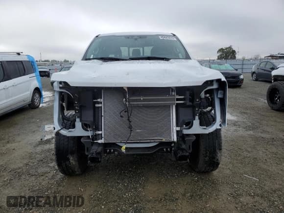 ✅ 2023 Ford F-250 XL • VIN: 1FT8W2BN4PED34325 • Lot: 49441415. Wystawiony na Copart z przebiegiem 28 974 mil. Bezpłatny archiwum sprzedaży aukcyjnych z USA i szczegółowy raport historii pojazdu na DreamBid. Zdjęcie 5.